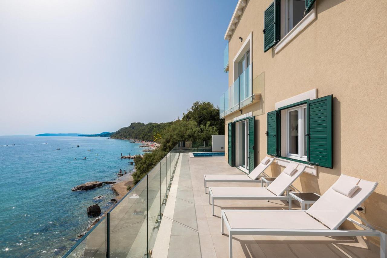 Epetium Beach Villa Split Bagian luar foto
