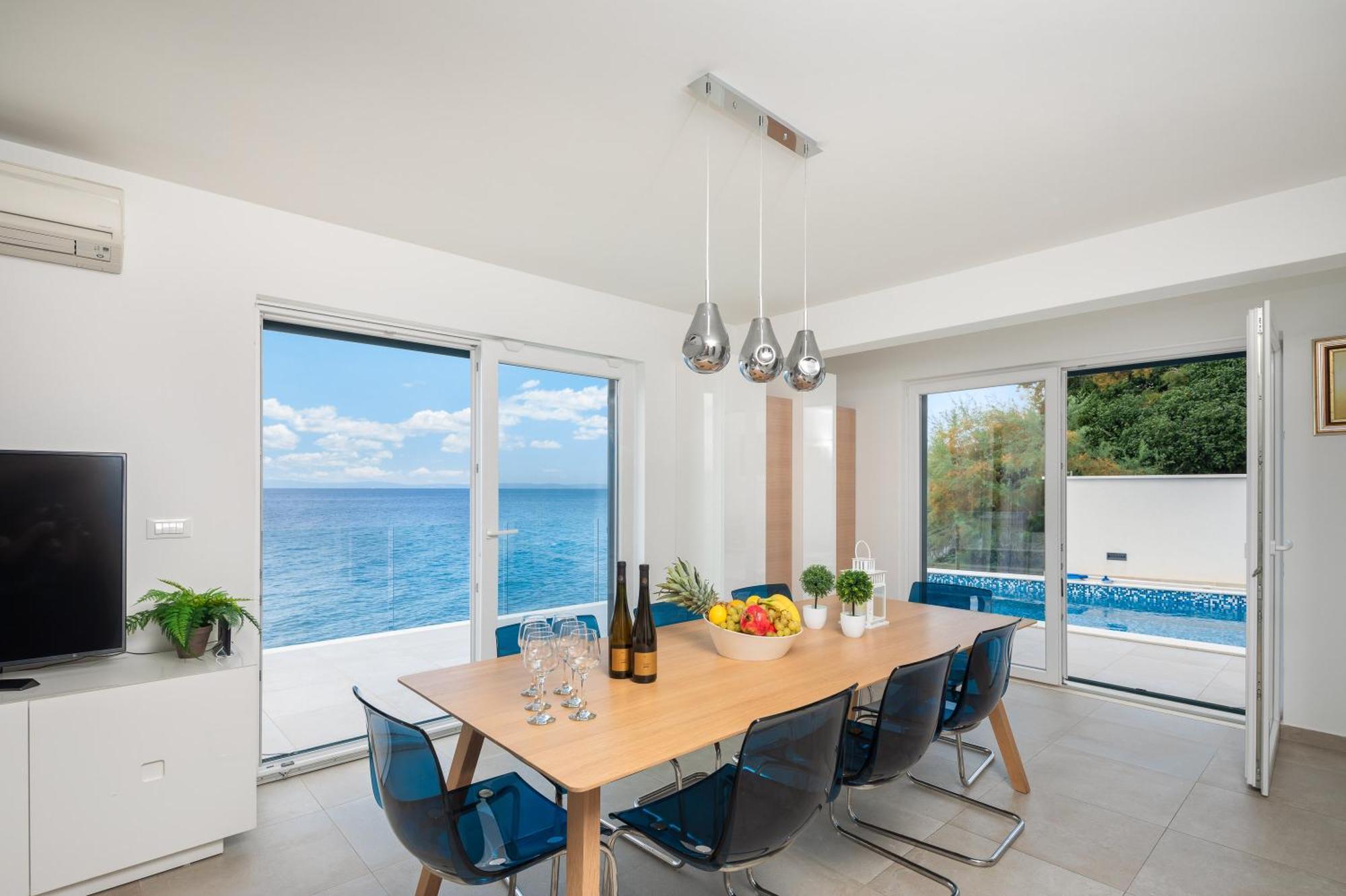 Epetium Beach Villa Split Bagian luar foto