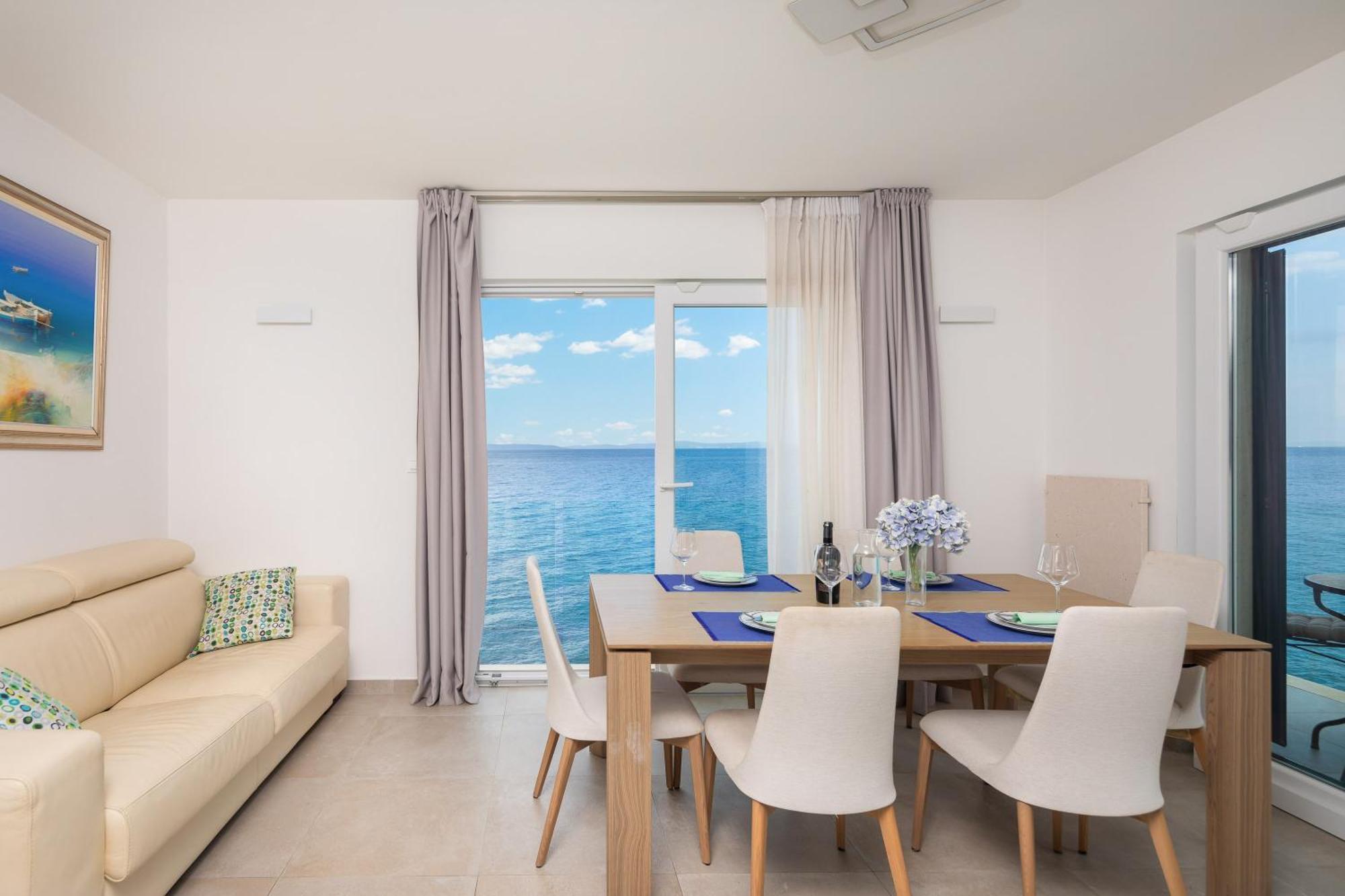 Epetium Beach Villa Split Bagian luar foto