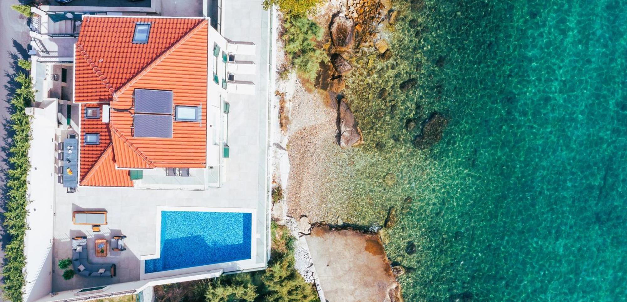 Epetium Beach Villa Split Bagian luar foto