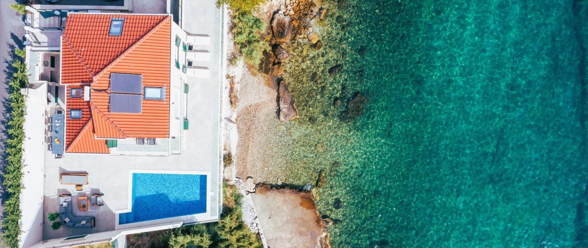 Epetium Beach Villa Split Bagian luar foto