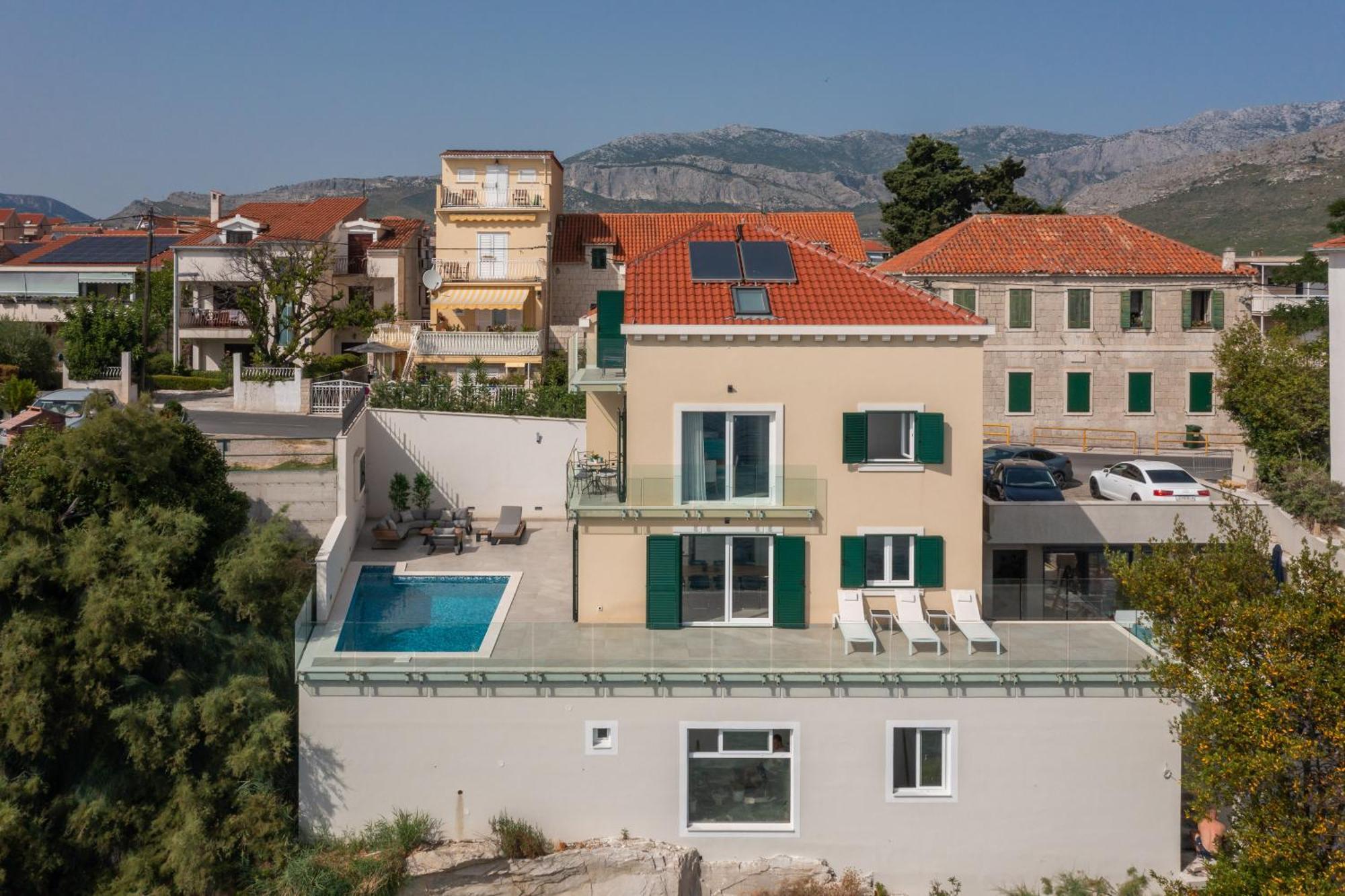 Epetium Beach Villa Split Bagian luar foto