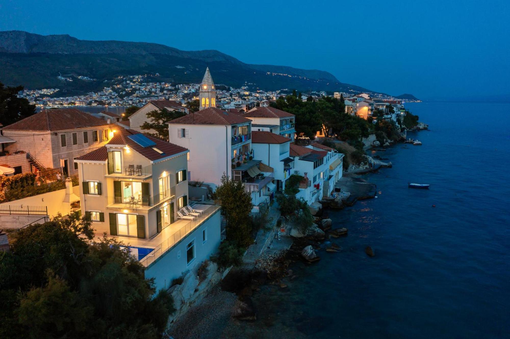 Epetium Beach Villa Split Bagian luar foto