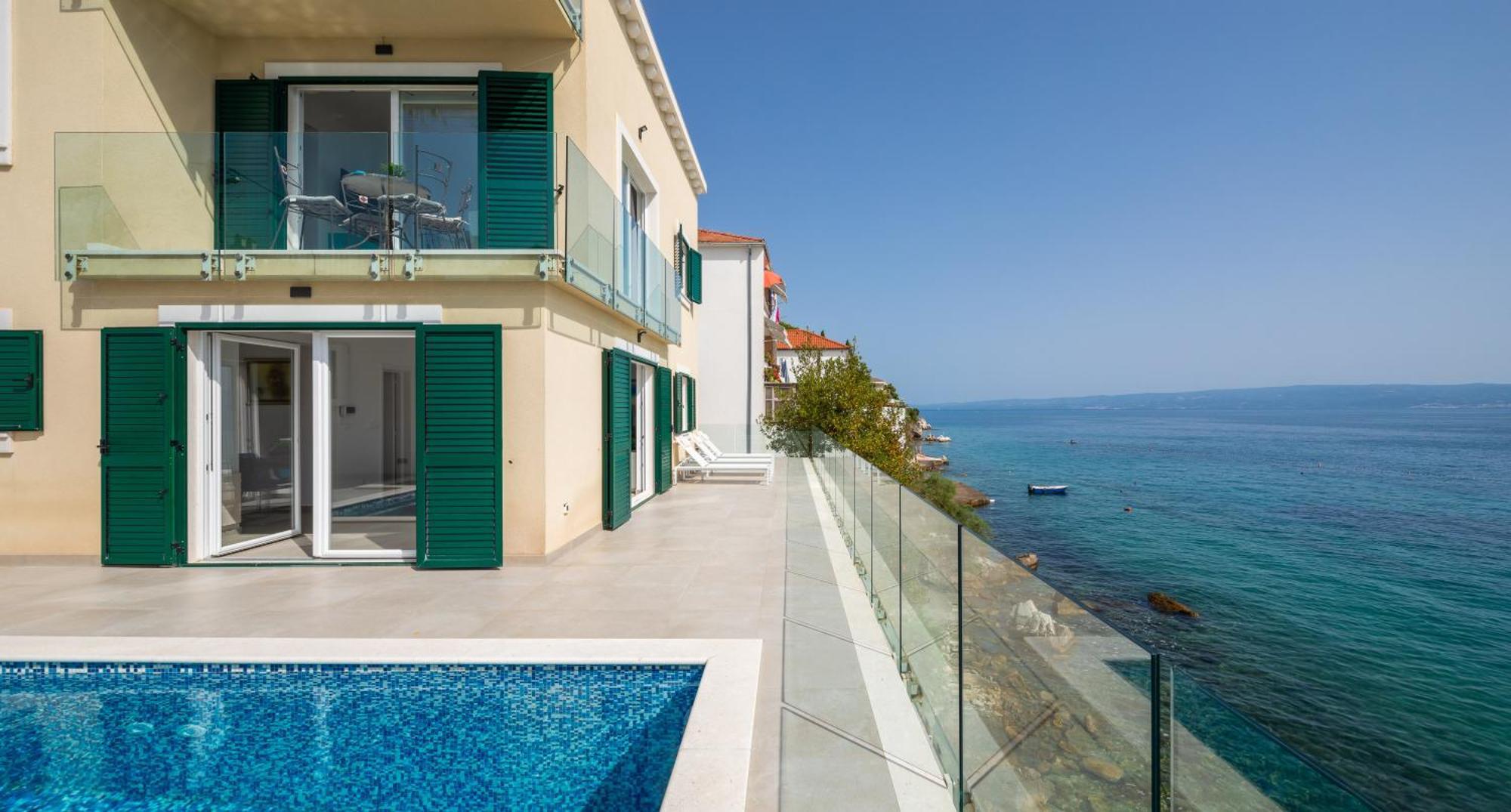 Epetium Beach Villa Split Bagian luar foto