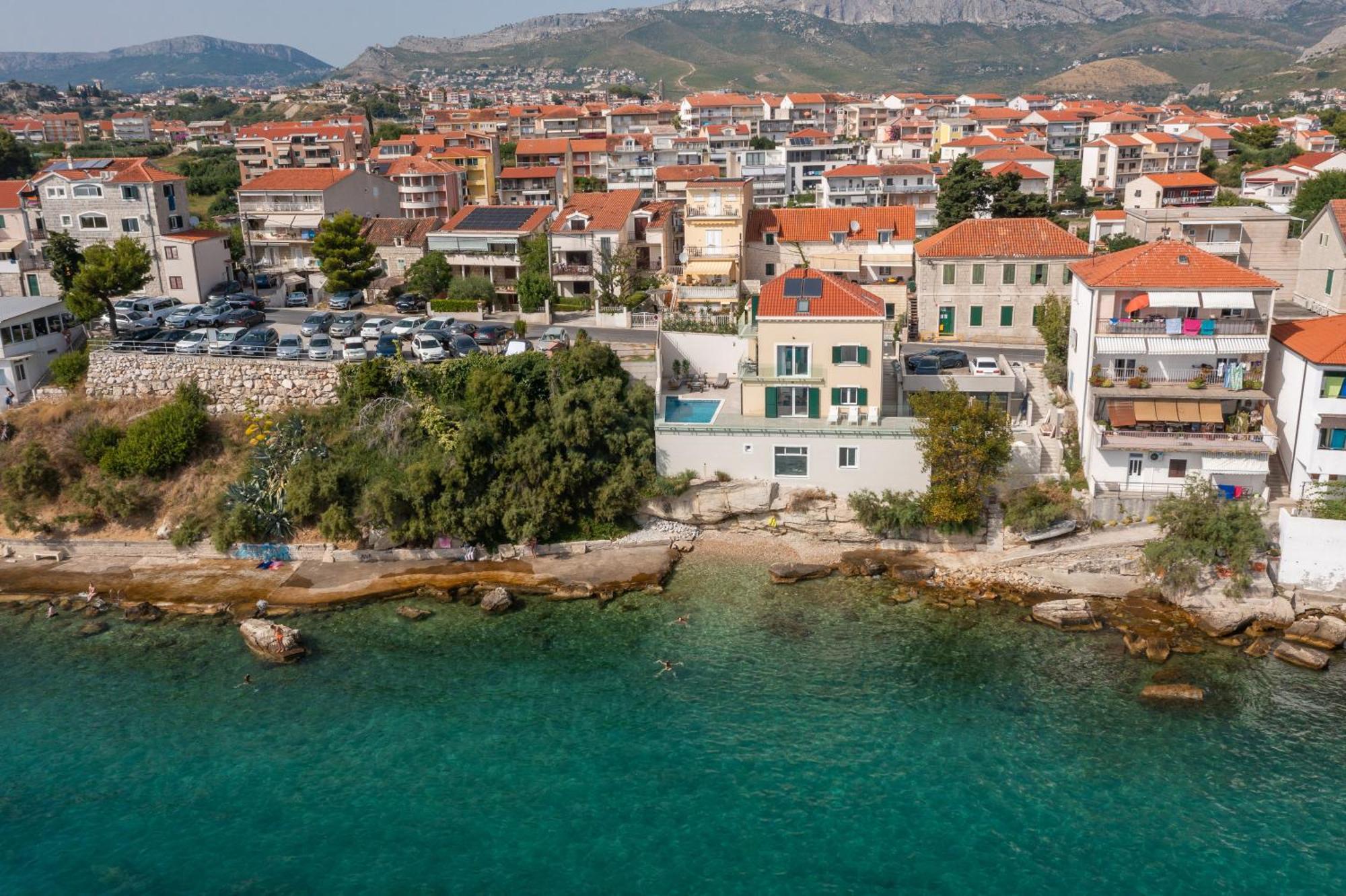 Epetium Beach Villa Split Bagian luar foto